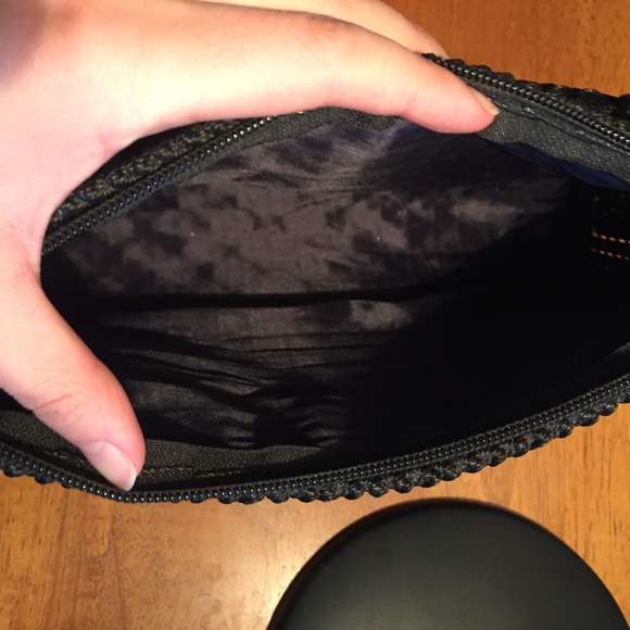 🌷sold🌷Handmade • Beaded Crossbody Purse - Picture 4 of 7